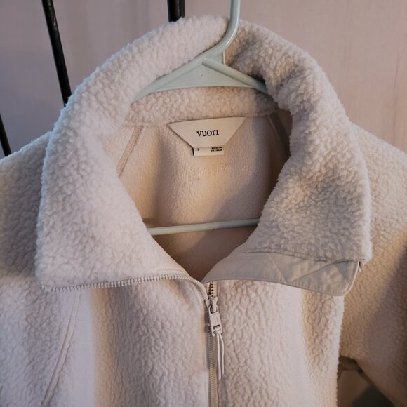 Vuori Alpine Jacket in Bone - Picture 4 of 15